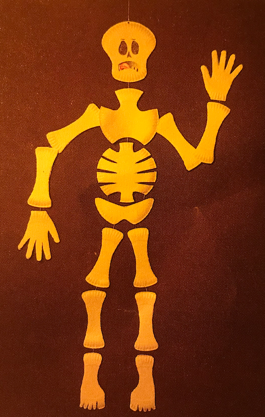 Create an easy DIY Ealloween paper skeleton